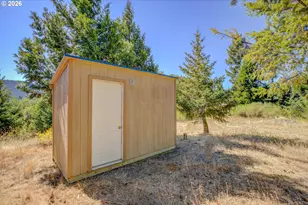 1517 Quines Creek Rd, Azalea, OR 97410 - Photo 39