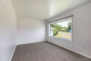215 S 8th St, Saint Helens, OR 97051 - Photo 3