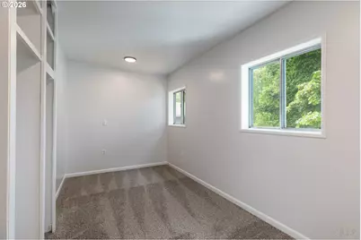 215 S 8th St, Saint Helens, OR 97051 - Photo 9