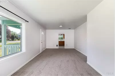 215 S 8th St, Saint Helens, OR 97051 - Photo 5