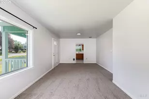 215 S 8th St, Saint Helens, OR 97051 - Photo 5