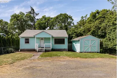 215 S 8th St, Saint Helens, OR 97051 - Photo 1