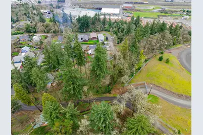 540 S 6th St, Springfield, OR 97477 - Photo 9