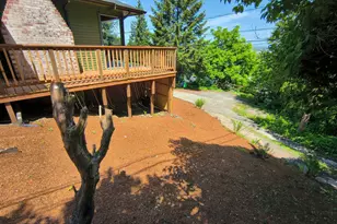 10503 NW 3rd St, Portland, OR 97231 - Photo 9