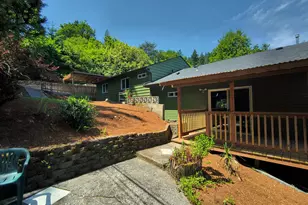 10503 NW 3rd St, Portland, OR 97231 - Photo 25