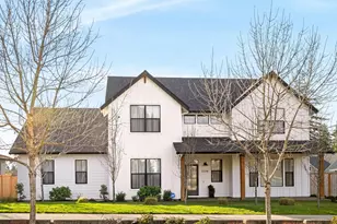 15268 Holcomb Blvd, Oregon City, OR 97045 - Photo 1