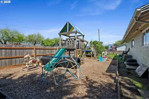 602 Ash Ave, Tillamook, OR 97141 - Photo 21
