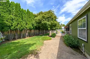 929 NE Hide Away Dr, McMinnville, OR 97128 - Photo 41