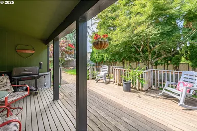 929 NE Hide Away Dr, McMinnville, OR 97128 - Photo 37