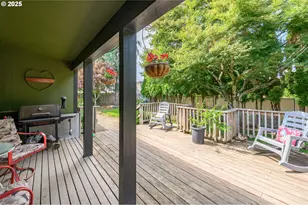 929 NE Hide Away Dr, McMinnville, OR 97128 - Photo 37