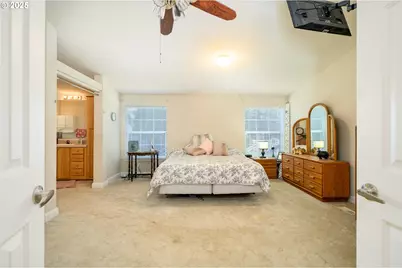 929 NE Hide Away Dr, McMinnville, OR 97128 - Photo 27