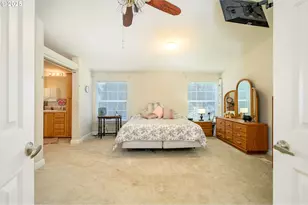 929 NE Hide Away Dr, McMinnville, OR 97128 - Photo 27