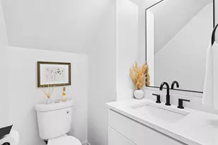 8416 SE Clay St, Portland, OR 97216 - Photo 5