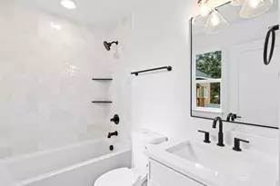 8416 SE Clay St, Portland, OR 97216 - Photo 13