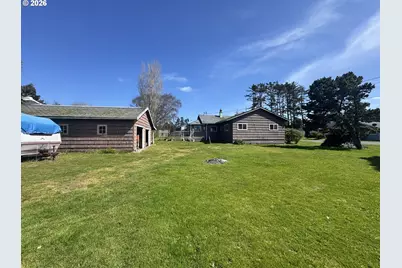 1401 270th Pl, Ocean Park, WA 98640 - Photo 1