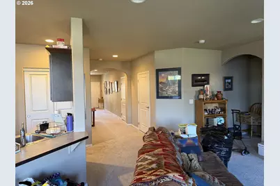 5298 Squirrel St, Springfield, OR 97478 - Photo 13