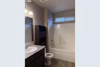 5298 Squirrel St, Springfield, OR 97478 - Photo 5