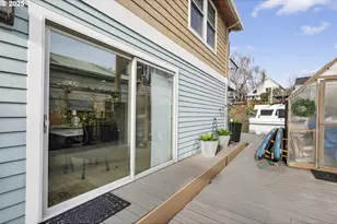 510 N Tomahawk Island Dr, Portland, OR 97217 - Photo 13