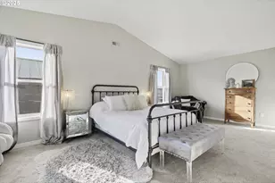 510 N Tomahawk Island Dr, Portland, OR 97217 - Photo 27