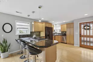 510 N Tomahawk Island Dr, Portland, OR 97217 - Photo 7