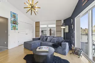 510 N Tomahawk Island Dr, Portland, OR 97217 - Photo 33