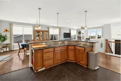 1830 NW Larkspur St, Camas, WA 98607 - Photo 11