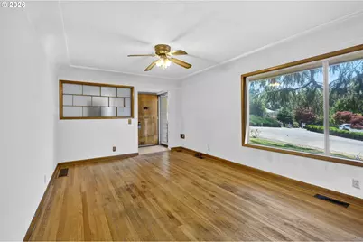 4655 SW Pendleton St, Portland, OR 97221 - Photo 9