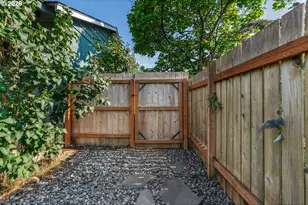 3088 Eliot Dr, Hood River, OR 97031 - Photo 35
