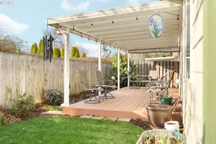 1924 NE Harewood Pl, Hillsboro, OR 97124 - Photo 33