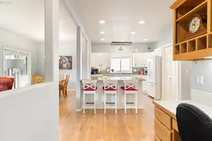 1924 NE Harewood Pl, Hillsboro, OR 97124 - Photo 19