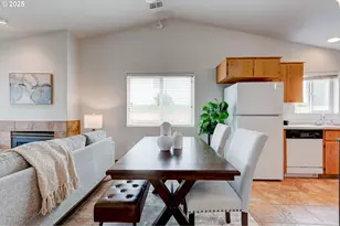 15415 SW Picadilly Ln, Beaverton, OR 97007 - Photo 13