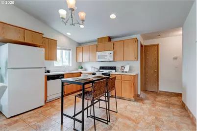 15415 SW Picadilly Ln, Beaverton, OR 97007 - Photo 15