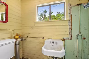4265 Lief Erikson Dr, Astoria, OR 97103 - Photo 25