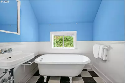 4265 Lief Erikson Dr, Astoria, OR 97103 - Photo 31