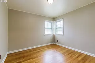 232 NE Russet St, Portland, OR 97211 - Photo 7