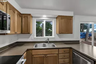 2340 SE 113th Ave, Portland, OR 97216 - Photo 11