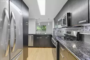 6685 W Burnside St, Portland, OR 97210 - Photo 13