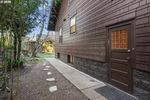 1332 SE 44th Ave, Portland, OR 97215 - Photo 41