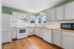 4750 Culbertson Dr, Mount Hood Prkdl, OR 97041 - Photo 9