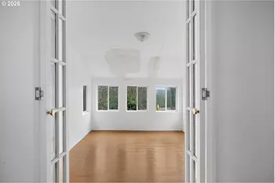 7040 SW Brier Pl, Portland, OR 97219 - Photo 15