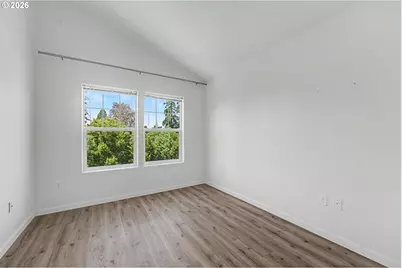 545 NW Lost Springs Ter #106, Portland, OR 97229 - Photo 25