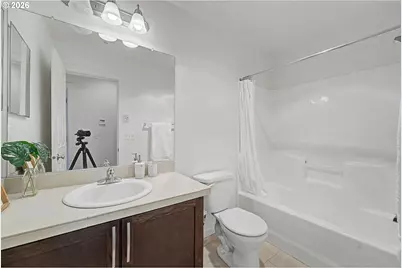 545 NW Lost Springs Ter #106, Portland, OR 97229 - Photo 23