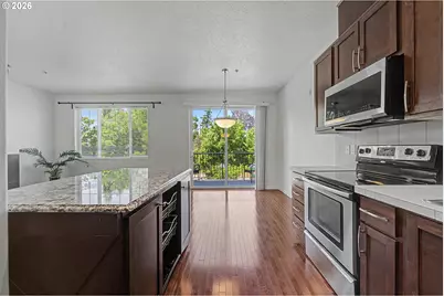 545 NW Lost Springs Ter #106, Portland, OR 97229 - Photo 15