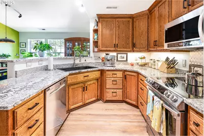 510 S 6th St, Springfield, OR 97477 - Photo 15