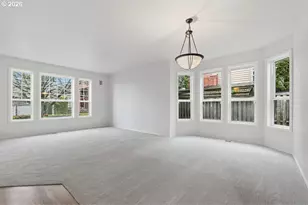 16860 SW Blackberry Ln, Beaverton, OR 97007 - Photo 13