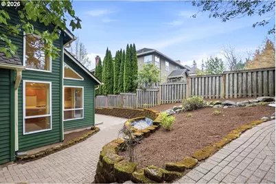 16860 SW Blackberry Ln, Beaverton, OR 97007 - Photo 35