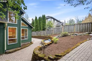 16860 SW Blackberry Ln, Beaverton, OR 97007 - Photo 35