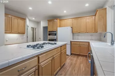 16860 SW Blackberry Ln, Beaverton, OR 97007 - Photo 17