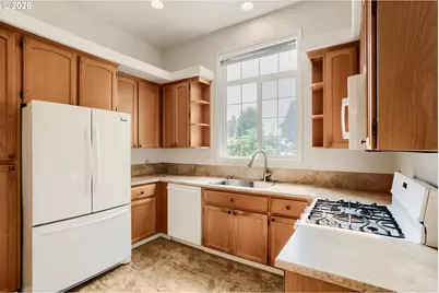 1915 NE Harewood Pl, Hillsboro, OR 97124 - Photo 13