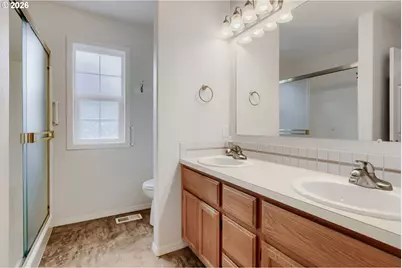 1915 NE Harewood Pl, Hillsboro, OR 97124 - Photo 19